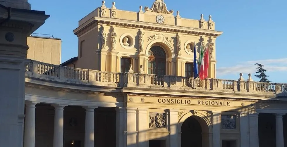 Rifiuti, va avanti la riforma. Ma resta aperta la porta ai sub ambiti