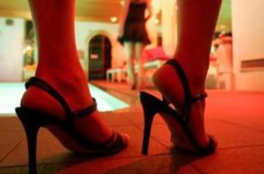 Riscuote i soldi della carta Steam senza concedersi. Giovane sulmonese truffato da una finta escort