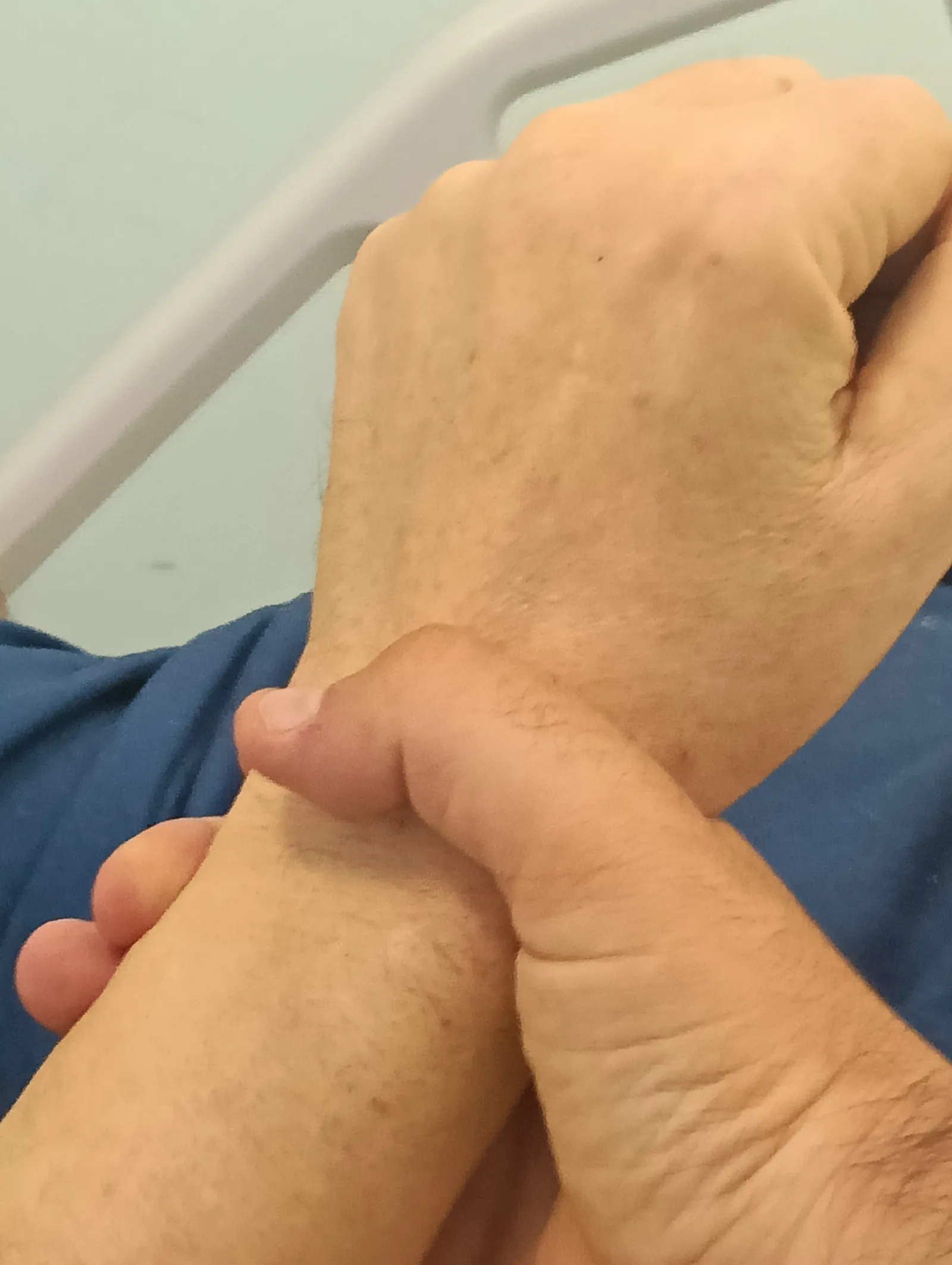 Furti con l’abbraccio agli anziani. Cacciata dalla città donna romena